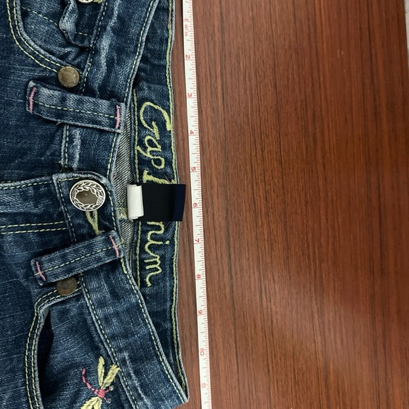 Gap Blue Denim Dragonfly Embroidery Stretch Bermuda Rolled Shorts Size 8 Girls - Picture 8 of 10